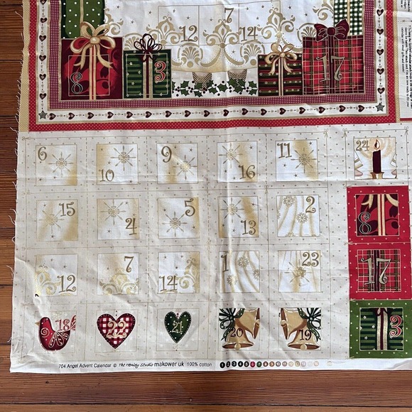 Henley Studio Makower UK Metallic Christmas Angel Advent Calendar Fabric Panel - Picture 2 of 9